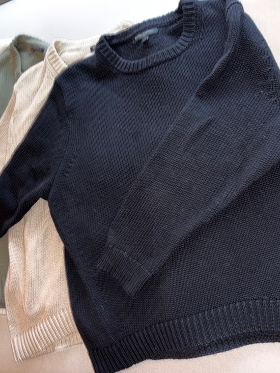 Banana Republic Factory Sweaters - White/Green/Beige/BLK Banana Republic Factory Women's Crewneck Sweaters